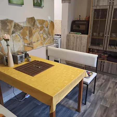 Gajdosi Vendeghaz Apartment Mateszalka